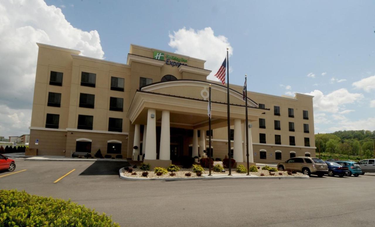 Holiday Inn Express Somerset By Ihg Экстерьер фото
