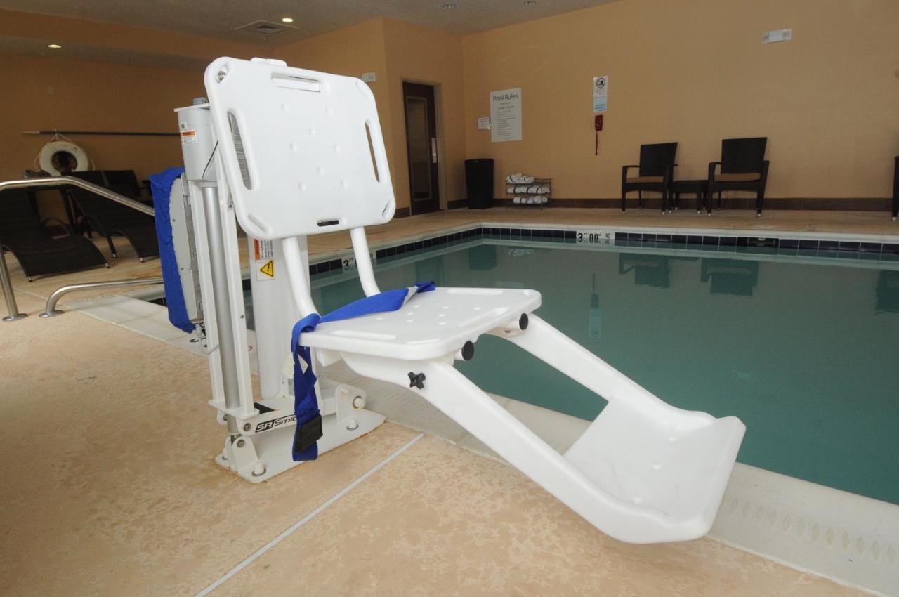 Holiday Inn Express Somerset By Ihg Экстерьер фото